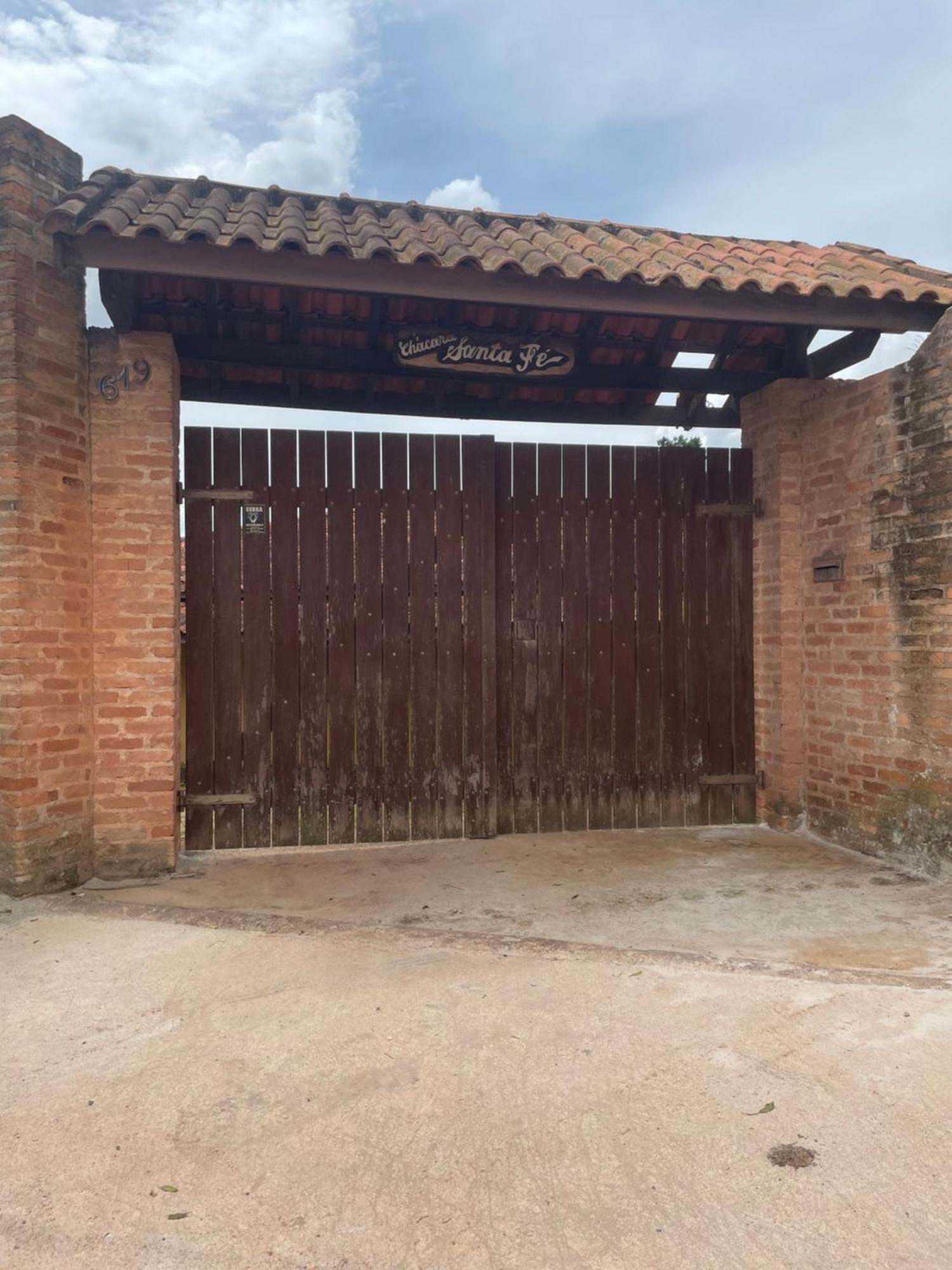 Gasthaus Chacara Santa Fe Ibiúna Exterior foto